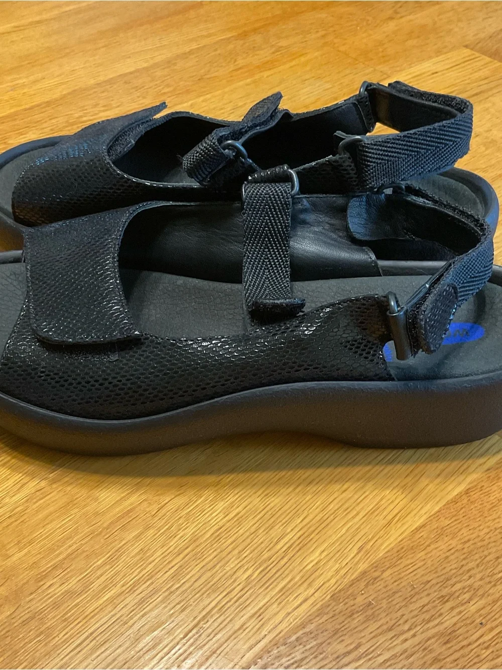 Wolky Jewel Sandal size 40/9US Black Testured Classic Comfort Adjustable Straps